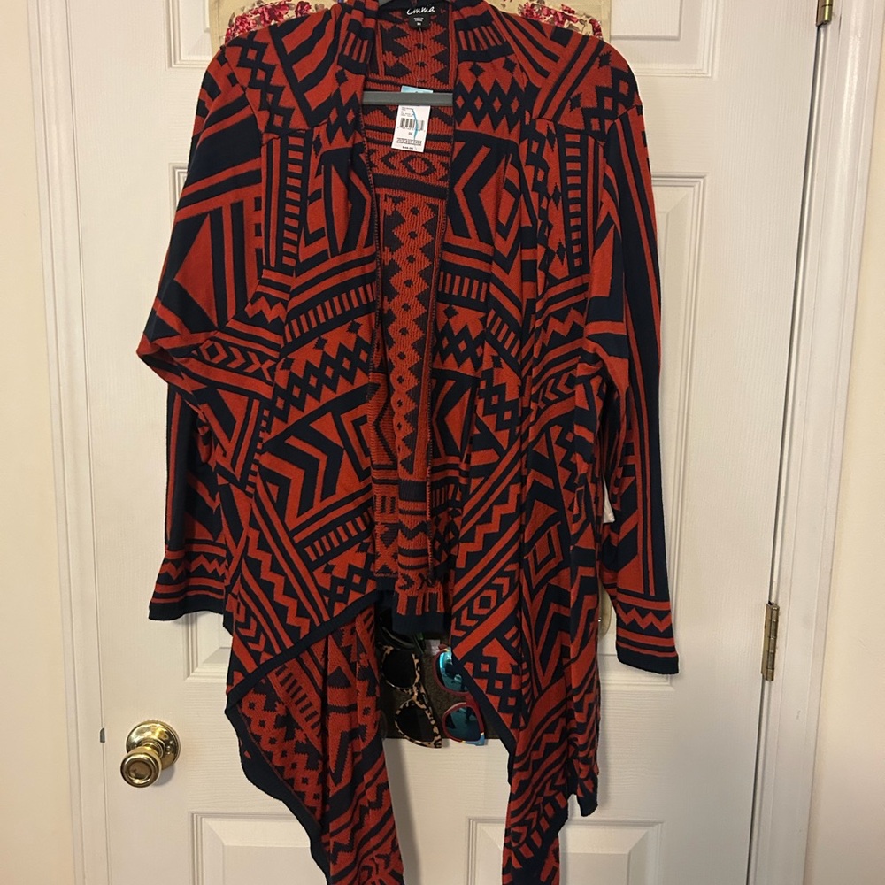 BNWT Size 3X Simply Emma Red and Navy Blue Geometric Cardigan